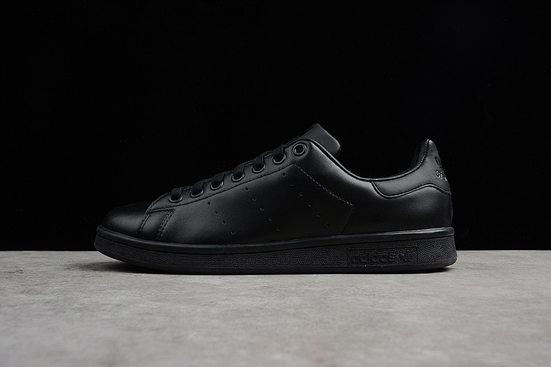 AD STAN SMITH BLACK/BLACK/BLACK · M20327, photo 1