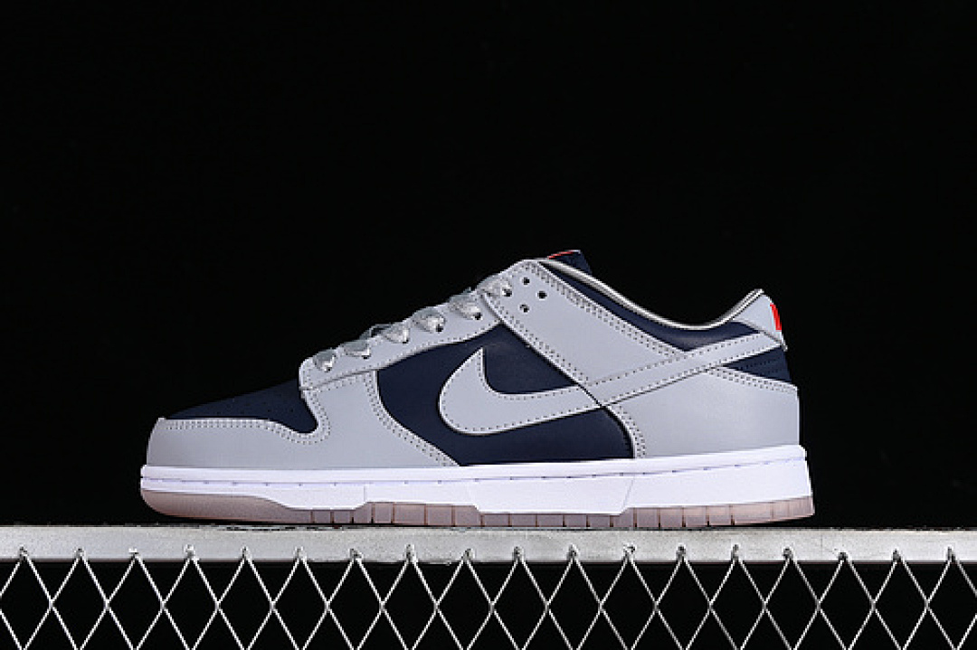 Unbranded [DD1768-400]-[SB DUNK LOW SP COLLEGE NAVY/WOLF GREY/UNIVERSITY RED]-[WOMAN:36-39]-[MAN:40-46], photo 1