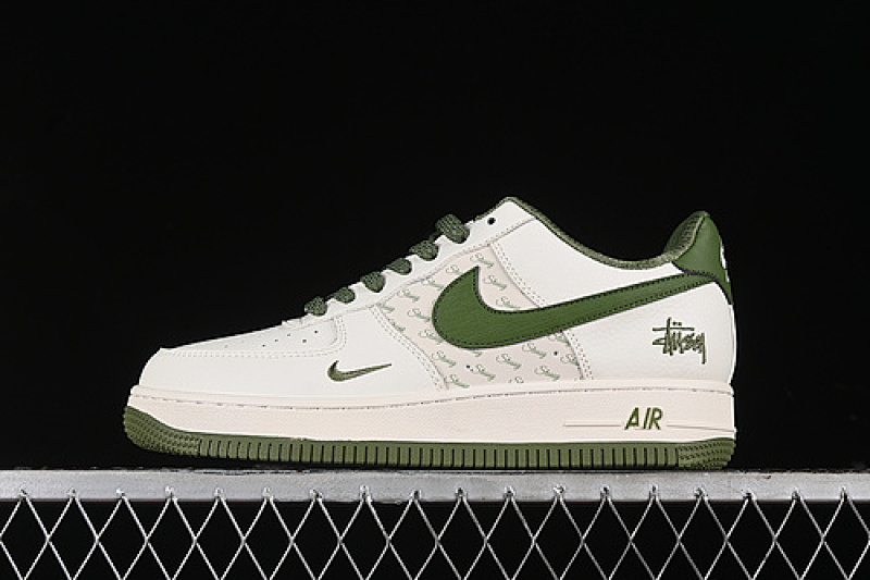Nike Nike AIR FORCE 1 07 LOW OFF WHITE/GREEN · XZ3328-003, photo 1