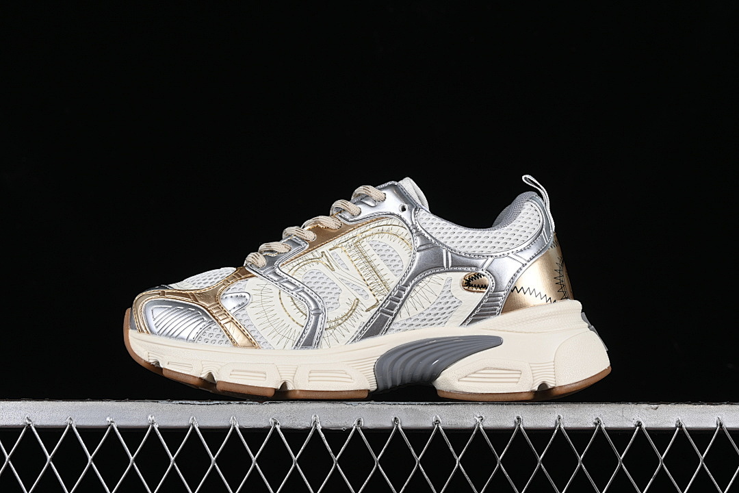 On Running On Running [ROUND TOED LACE UP CASUAL SPORTS RUNNING SHOES SILVER/BEIGE/BROWN]-[WOMAN:36-39]-[MAN:40-45], photo 1
