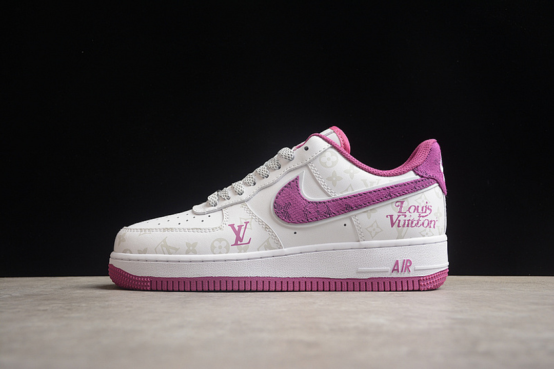 Nike [CV0670-500]-[AIR FORCE 1 07 LOW WHITE/PINK]-[WOMAN:36-39]-[MAN:40-45], photo 1