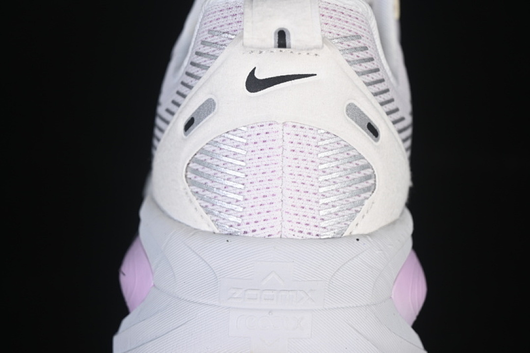 Nike [IM2503-133]-[AIR ZOOM VOMERO 18 WHITE/GREY/PURPLE]-[WOMAN:36-41] - Image 7