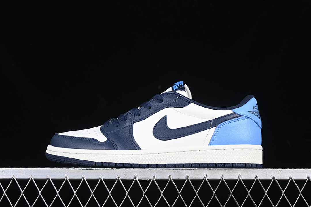 Jordan AIR Jordan 1 LOW OG OBSIDIAN OBSIDIAN/UNIVERSITY BLUE/SAIL · CZ0790-400, photo 1