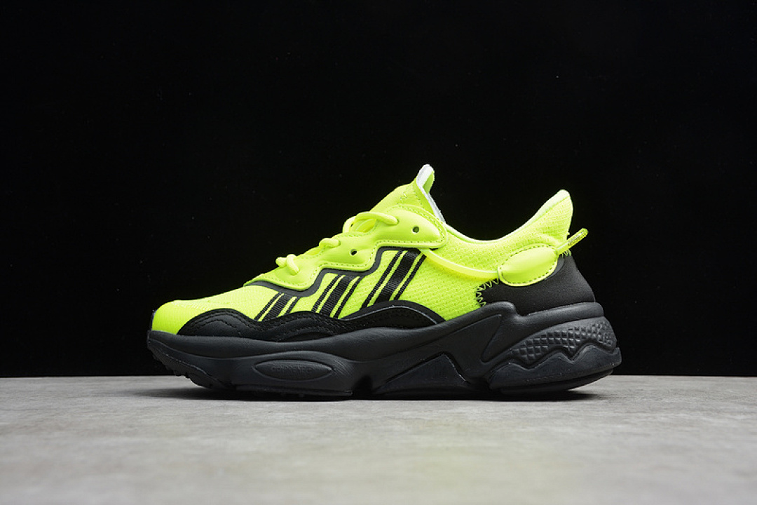 OZWEEGO ADIPRENE FLUORESCENCE GREEN/CORE BLACK · EG7499, photo 1