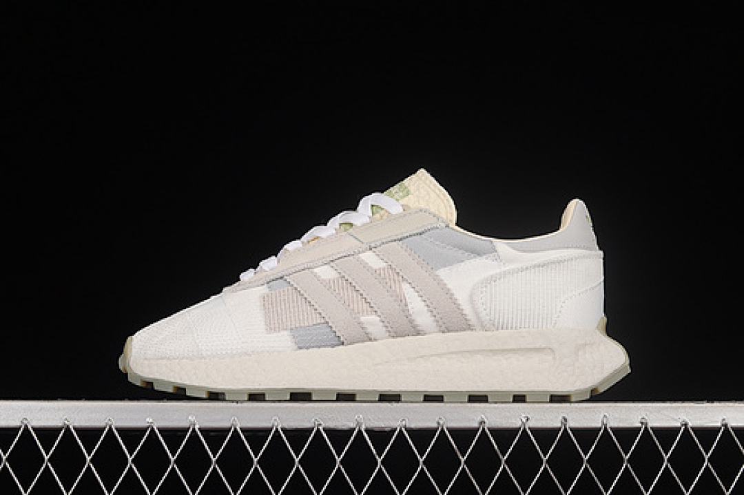 RETROPY E5 WHITE/BEIGE/GREY · GW6186, photo 1