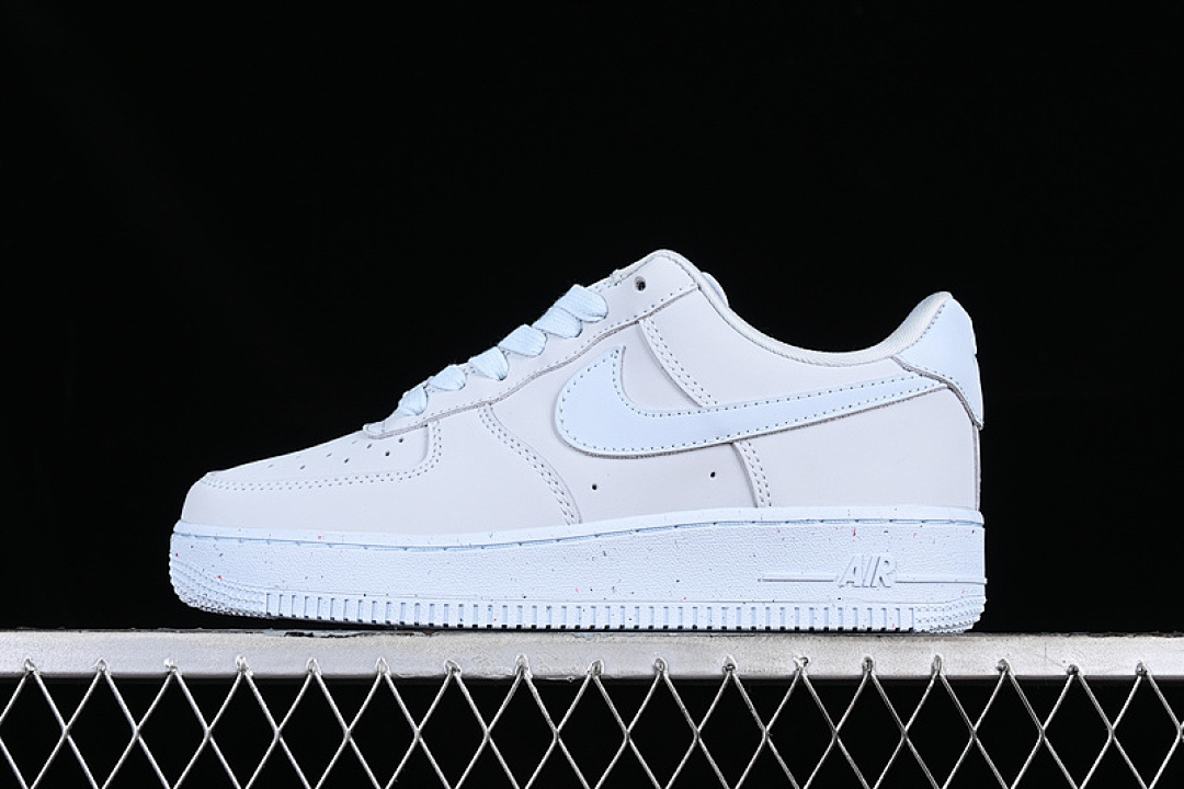 Nike Nike AIR FORCE 1 07 LOW WHITE/GREY · DZ2786-400, photo 1