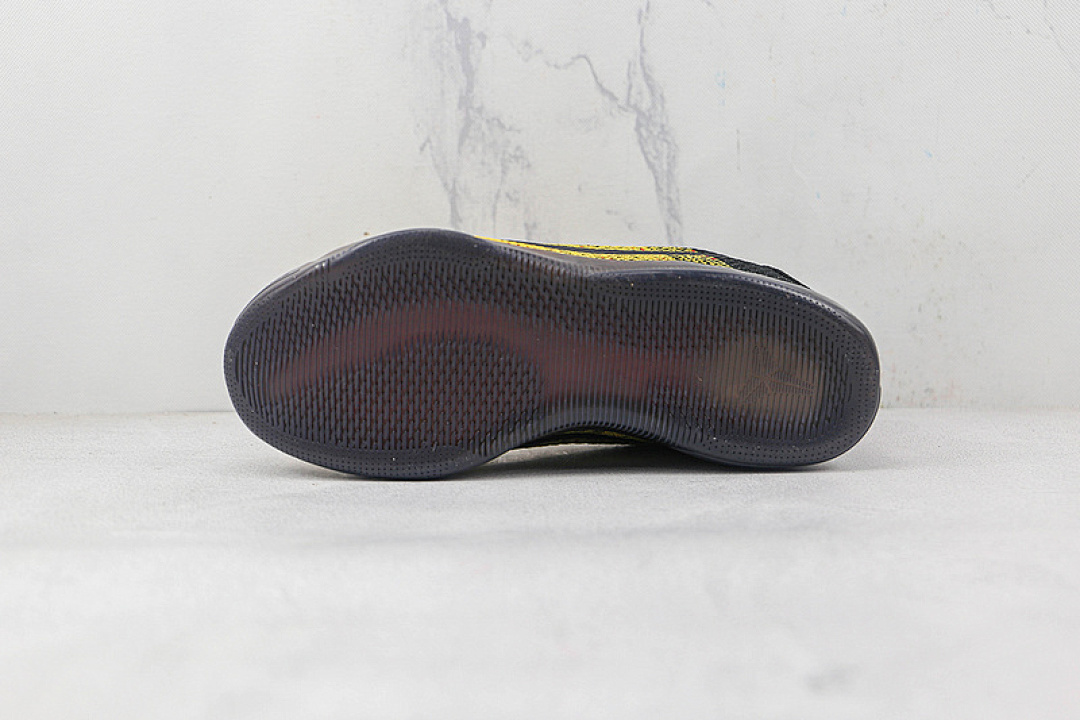 Nike [822675-706]-[KOBE 11 ELITE LOW BRUCE LEE UNIVERSITY GOLD/UNIVERSITY RED-BLACK]-[MAN:40-46] - Image 8