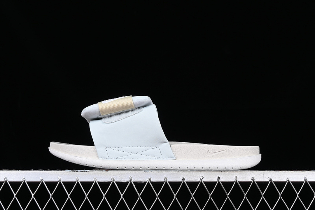 Nike [DQ9624-003]-[OFFCOURT ADJUST SLIDE LIGHT SILVER/TEAM GOLD/LIGHT BONE/SAIL]-[UNSIEX:36-44] - Image 2