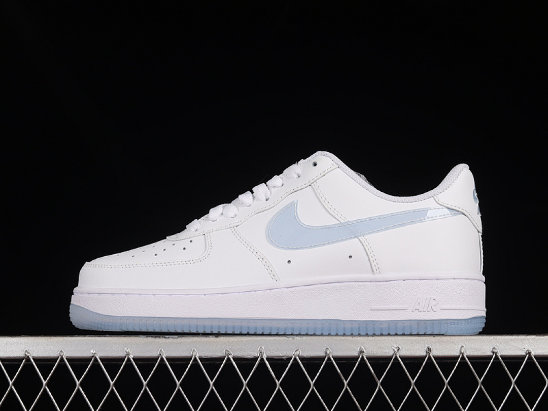 Nike Nike AIR FORCE 1 LOW 07 WHITE/WHITE/SKY BLUE · WU5696-033, photo 1