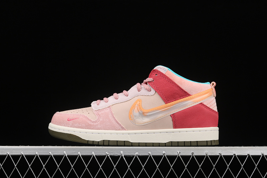 Unbranded [DJ1173-600]-[SOCIAL STATUS X SB DUNK HIGH PRO QS PINK/RED CREAM/WHITE]-[UNSIEX:36-47.5], photo 1