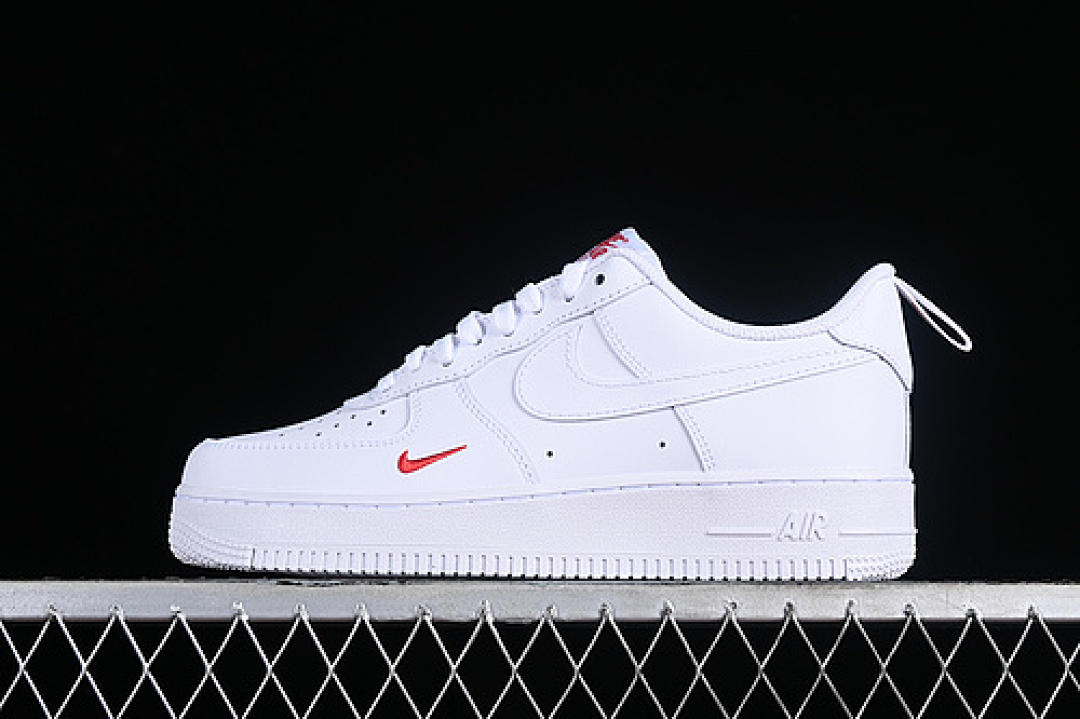 Nike Nike AIR FORCE 1 07 LOW WHITE/RED · FZ7187-100, photo 1