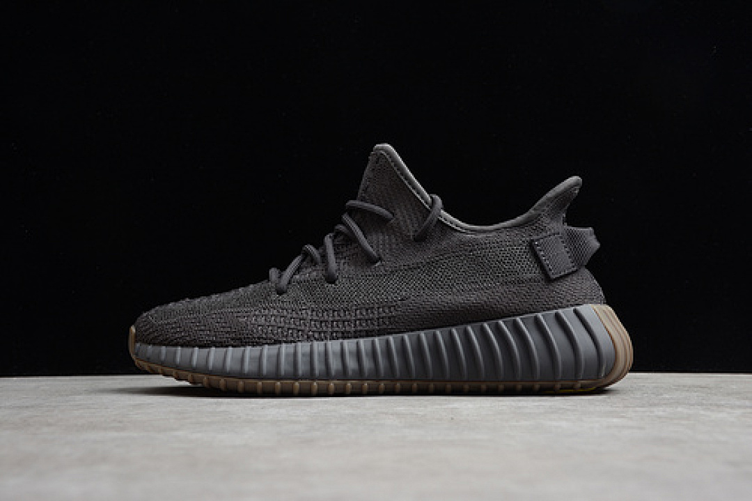Adidas Adidas YEEZY BOOST 350 V2 CINDER REFLECTIVE CINDER/CINDER/CINDER · FY4176, photo 1