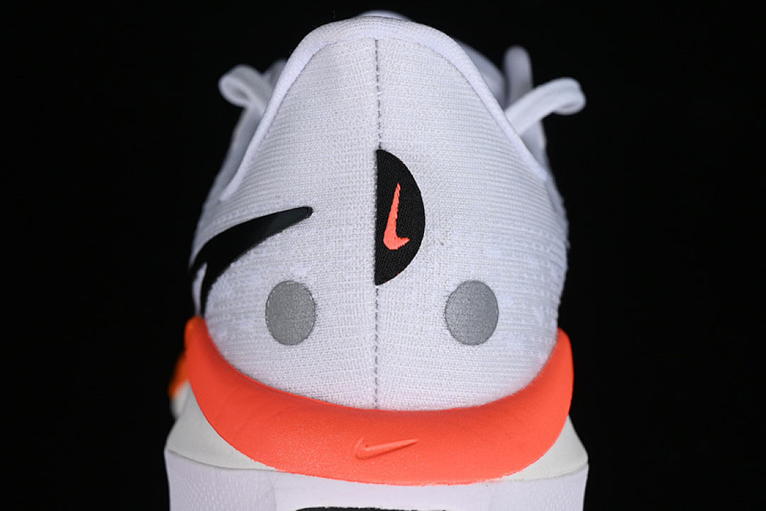 Nike [HF4914-100]-[AIR ZOOM VOMERO 17 WHITE/BRIGHT CRIMSON/VOLT/BLACK]-[MAN:39-46] - Image 7