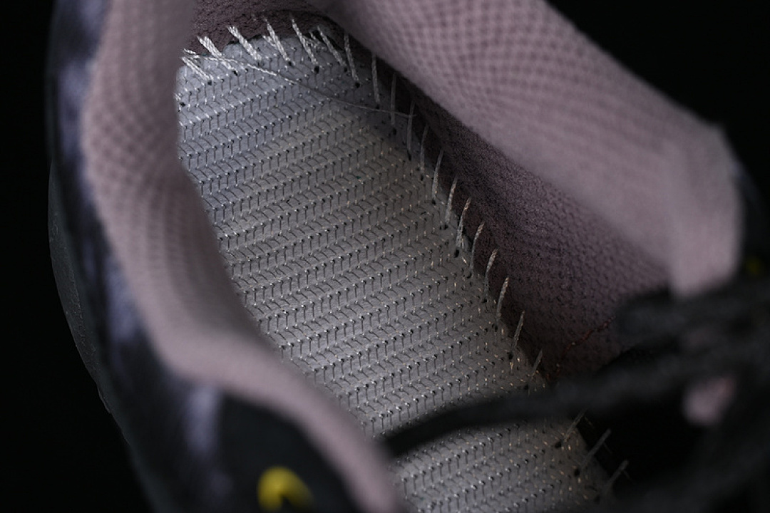 On Running [417145-29]-[X MISSION 4 SUEDE OUTDOOR OFF ROADING BLACK/DARK GRAY]-[WOMAN:36-39]-[MAN:40-45] - Image 4