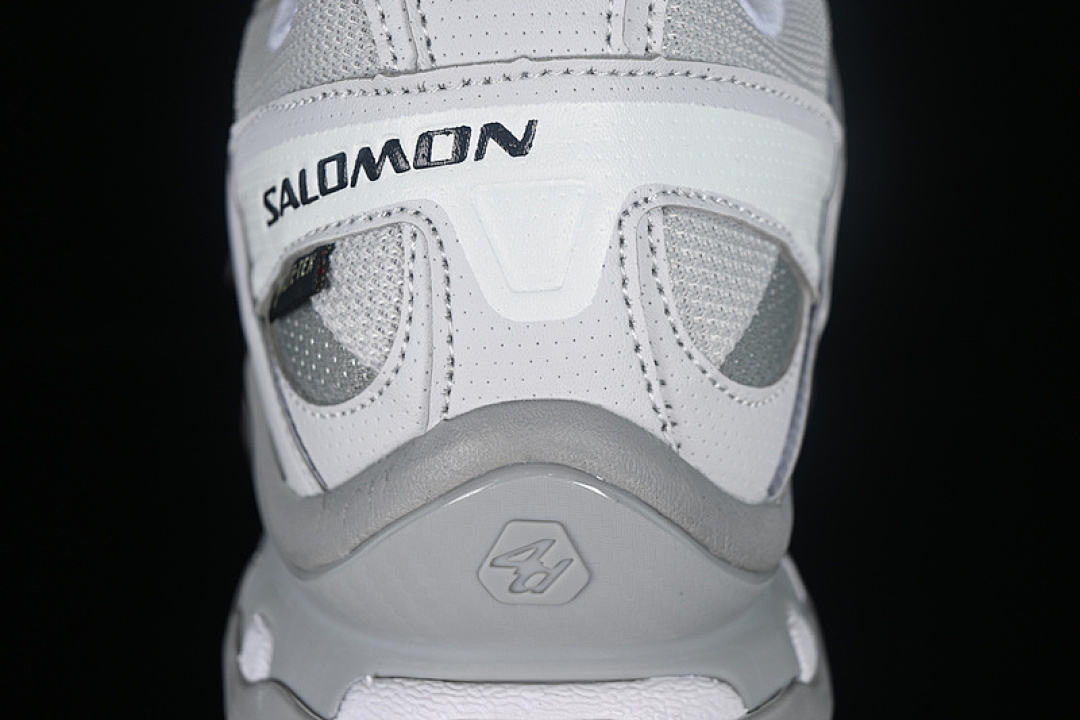 On Running [474296-29]-[XT QUEST GTX OUTDOOR OFF ROADING LIGHT GRAY/WHITE]-[WOMAN:36-39]-[MAN:40-46.5] - Image 6