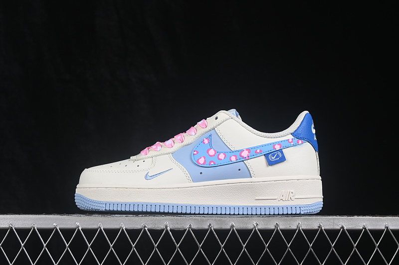 Nike Nike AIR FORCE 1 07 LOW CASUAL SNEAKERS SKY BLUE/WHITE/PINK · DB3301-112, photo 1