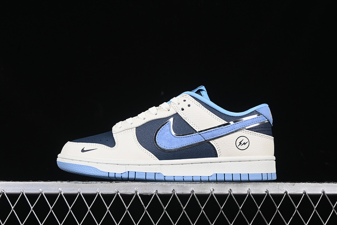 Unbranded [LW1818-107]-[SB DUNK LOW WHITE/BLUE/SILVER]-[WOMAN:36-39]-[MAN:40-45], photo 1