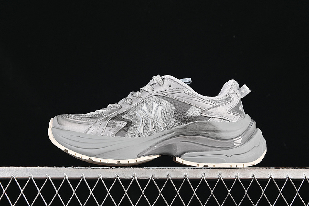 MLB [3ARNSPD5N50SID]-[NY MLB CHUNKY CURVE RUNNER VINTAGE DT GREY]-[WOMAN:35-39]-[MAN:40-45], photo 1