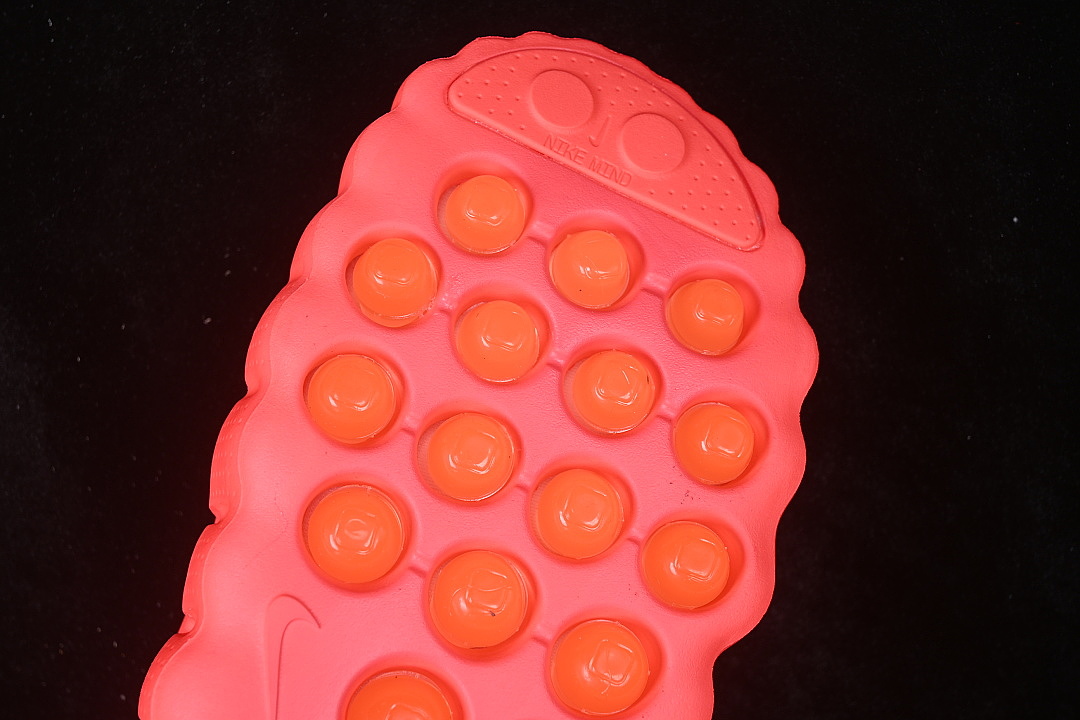 Unbranded [HQ4307-601]-[NEUROSCIENCE FOOT MASSAGE SLIPPERS RED/REDNESS]-[WOMAN:37.5-39]-[MAN:40-47.5] - Image 2