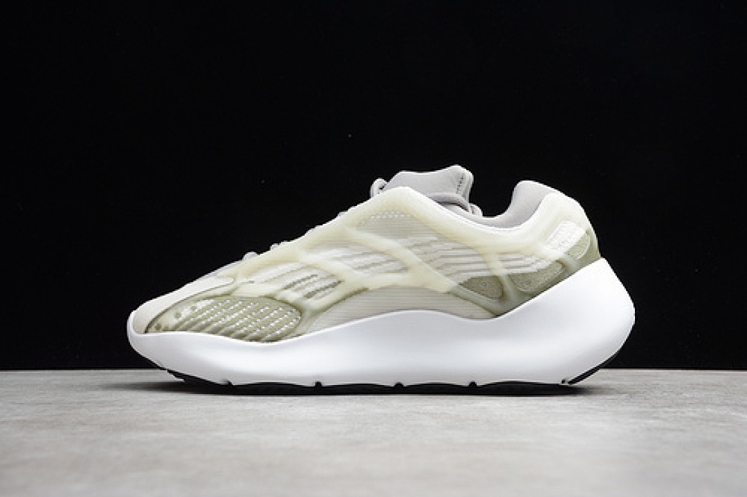 Adidas [EF9899]-[YEEZY BOOST 700 V3 CLOUD WHITE/OFF WHITE/GREEN]-[MAN:40-45], photo 1
