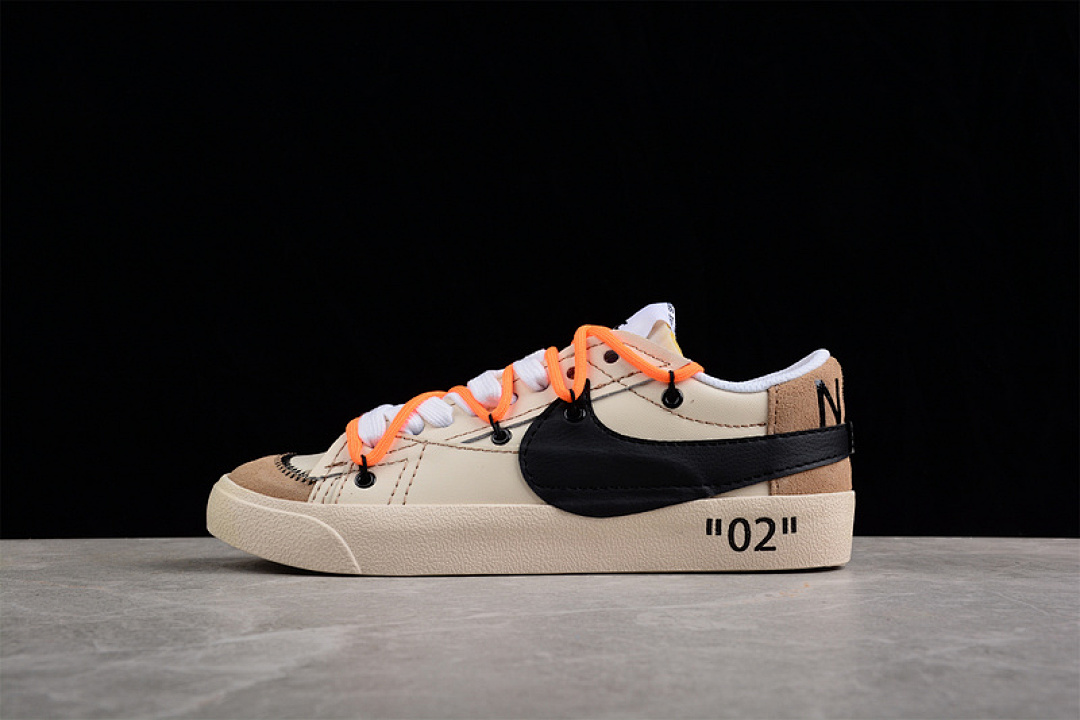 Nike BLAZER LOW 77 JUMBO WHITE/ORANGE/BLACK-KHAKI · DQ1470-101, photo 1
