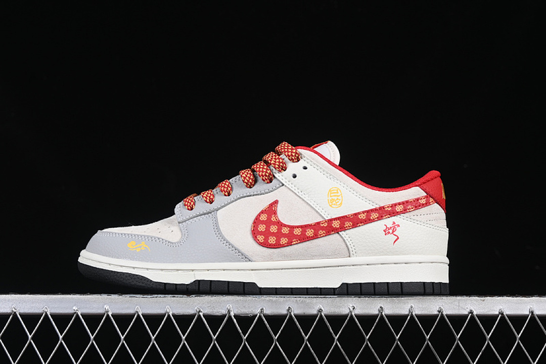 Unbranded [DJ2024-081]-[SB DUNK LOW WHITE/GREY/RED/YELLOW]-[WOMAN:36-39]-[MAN:40-45], photo 1