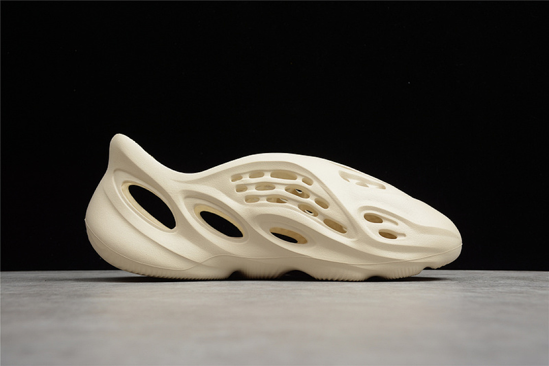 Adidas [FY4567]-[YEEZY FOAM RUNNER SAND ETHAM/ETHAM/ETHAM]-[WOMAN:36.5-39]-[MAN:40.5-48] - Image 12