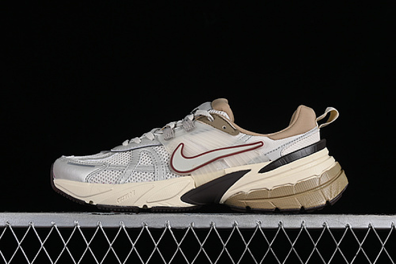 V2K RUNTEKK 3XL LIGHT OREWOOD BROWN/KHAKI/EARTH/LIGHT BONE · FD0736-103, photo 1