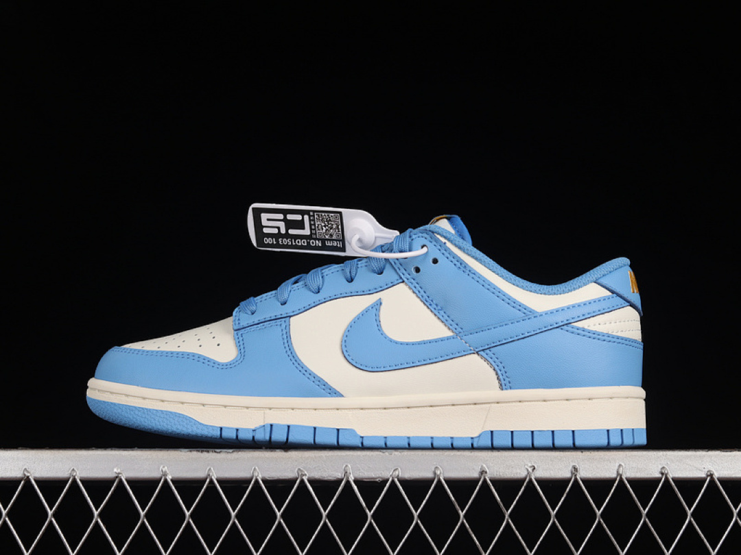 Nike SB DUNK LOW SAIL/COAST/UNIVERSITY GOLD · DD1503-100, photo 1
