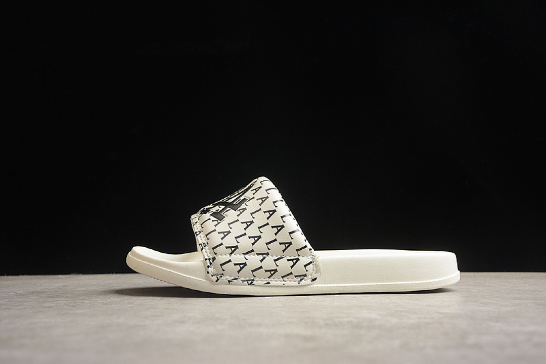 Unbranded [32-SHHK-011-7]-[BASEBALL LEAGUE SLIPPERS WHITE/BLACK]-[WOMAN:36-39]-[MAN:40-45], photo 1