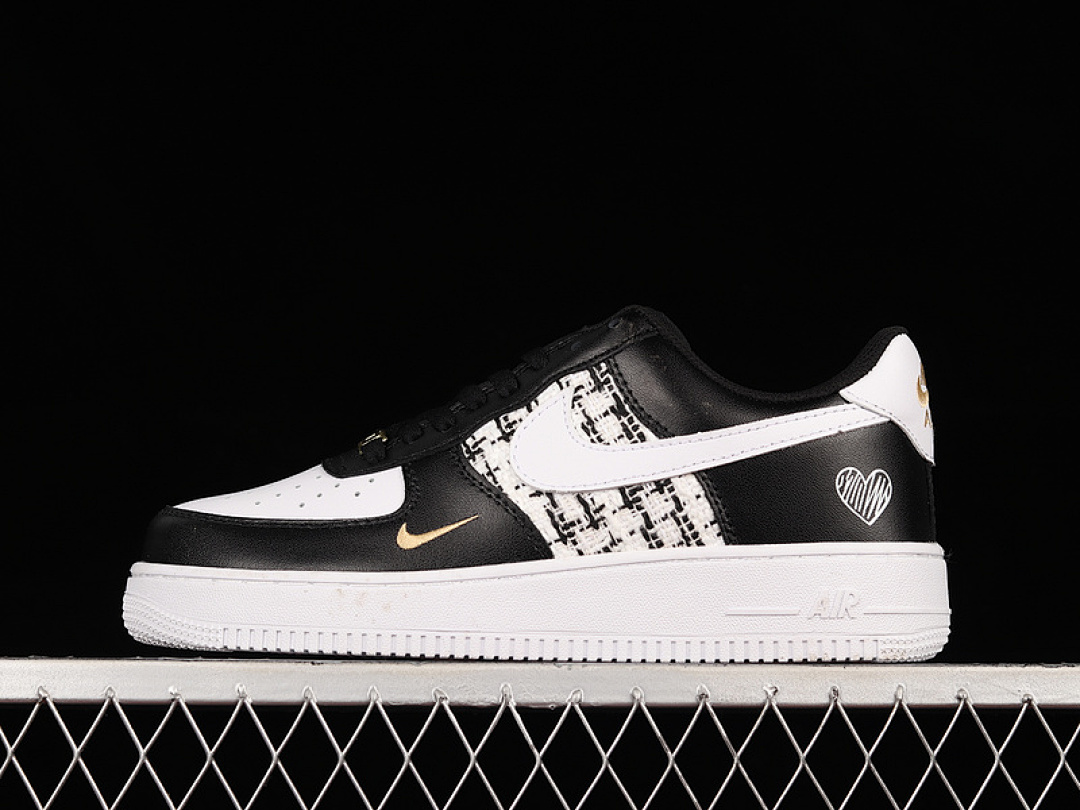Nike [CZ0270-001]-[AIR FORCE 1 LOW 07 BLACK/WHITE/BLACK/BLACK]-[WOMAN:36-39]-[MAN:40-45], photo 1