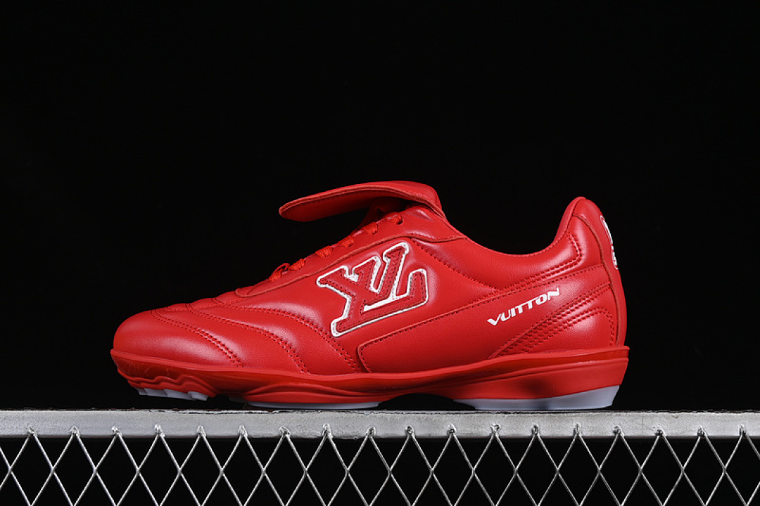 Louis Vuitton Louis Vuitton [ FOOTPRINT SOCCER 2025 RED]-[WOMAN:35-39]-[MAN:40-46], photo 1