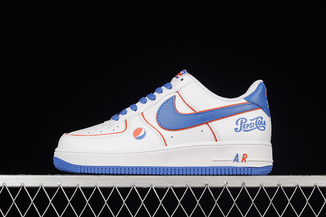 Nike Nike AIR FORCE 1 LOW PEPSI WHITE/WHITE/BLUE · BS8856-113, photo 1