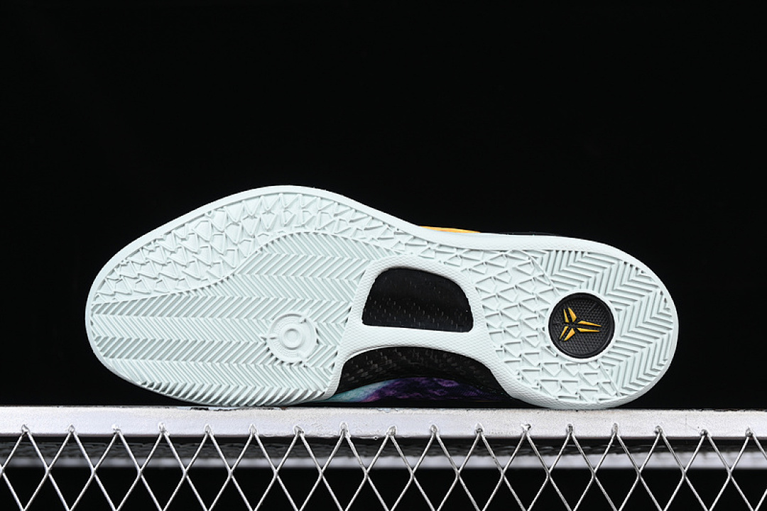 Nike [555035-302]-[KOBE 8 SYSTEM EASTER FIBERGLASS/COURT PURPLE/BACK/LASER PURPLE]-[MAN:40-46] - Image 14