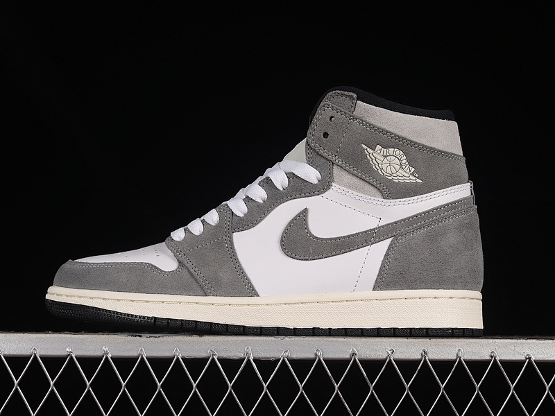 Jordan AIR Jordan 1 RETRO HIGH OG WASHED BLACK BLACK/FIRE RED/LIGHT SMOKE GREY/SAIL · DZ5485-051, photo 1