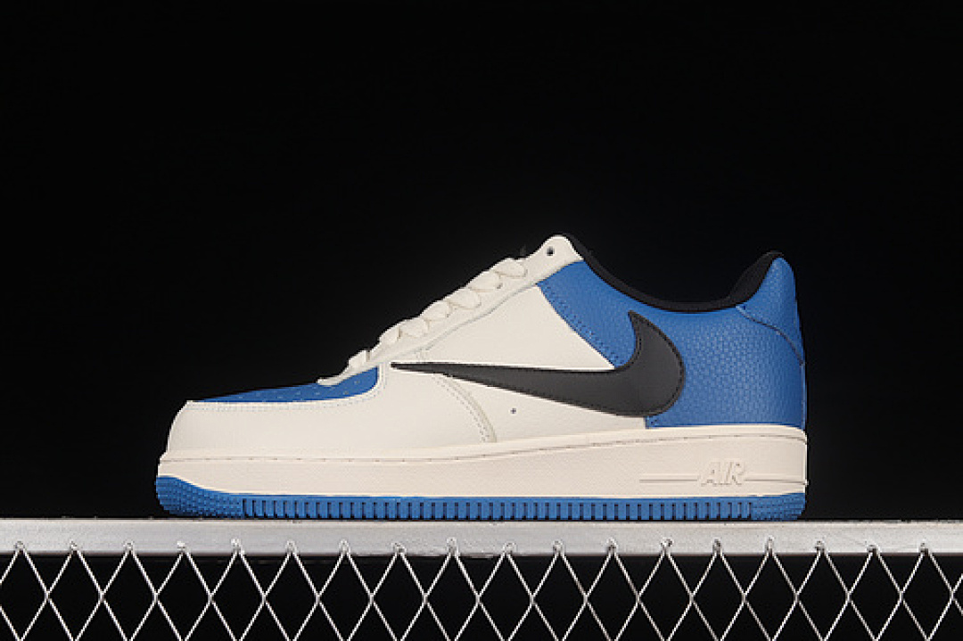 Nike Nike AIR FORCE 1 07 LOW BEIGE/BLUE/BLACK · HG1136-022, photo 1