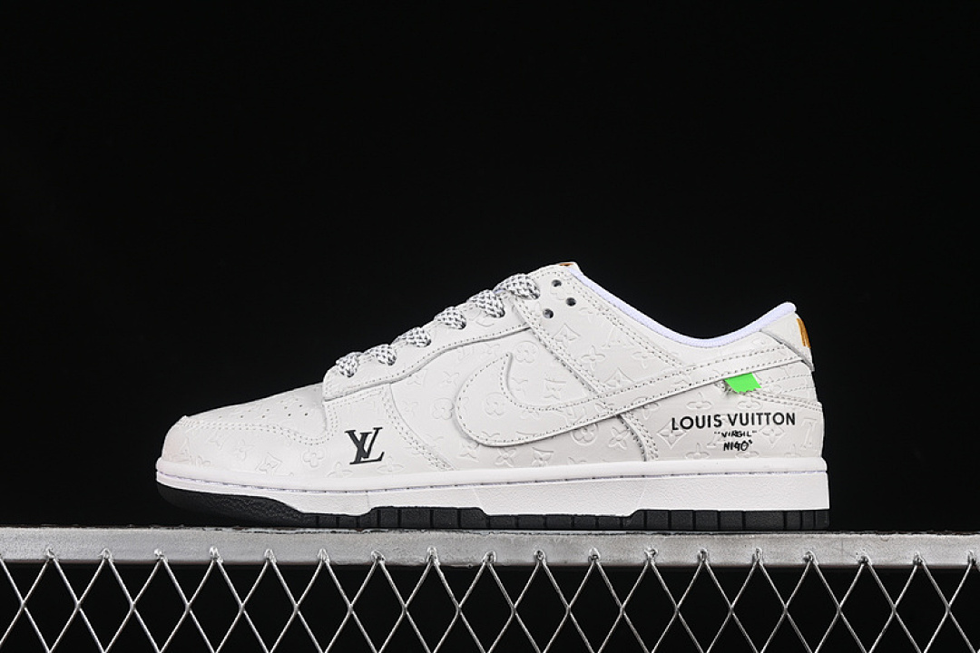 Louis Vuitton Nike SB DUNK LOW LV WHITE/GREY · XX3168-145, photo 1