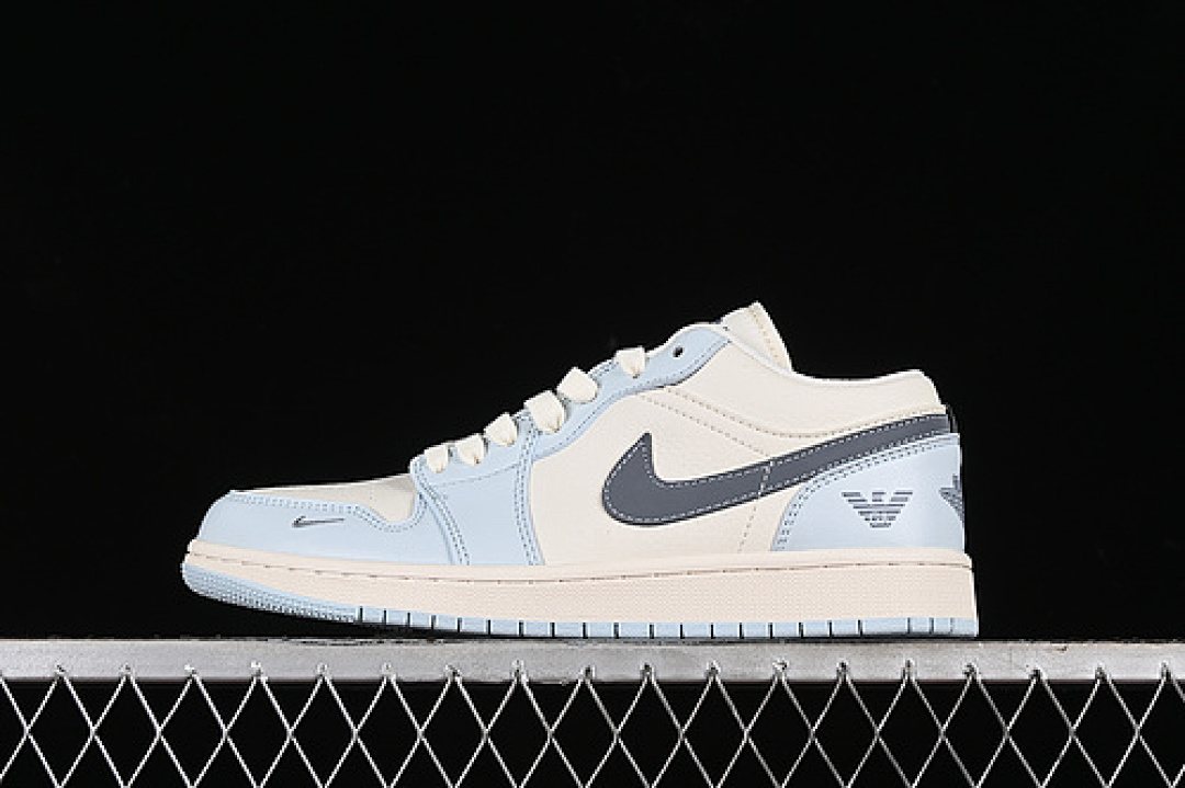 Jordan [WG8850-012]-[AIR JORDAN 1 LOW WHITE/GREY/BLUE]-[WOMAN:36-39]-[MAN:40-45], photo 1