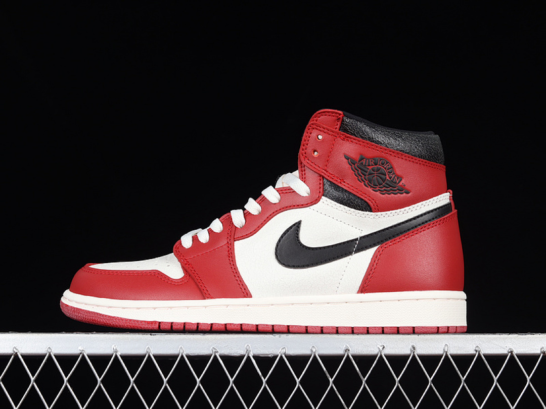 Jordan [DZ5485-612]-[AIR JORDAN 1 HIGH OG CHICAGO LOST AND FOUND VARSITY RED/BLACK-SAIL-MUSLIN], photo 1