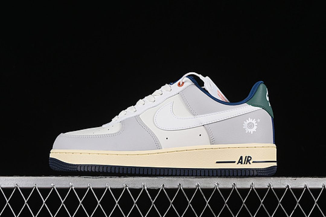 Nike Nike AIR FORCE 1 07 LOW SAIL/WHITE/COCONUT MILK/THUNDER BLUE · HM3721-111, photo 1