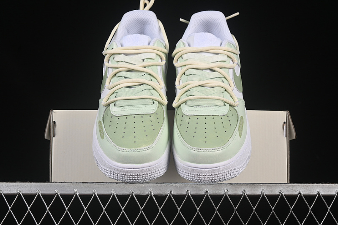 Nike [DH2920-111]-[AIR FORCE 1 07 LOW GREEN LOVE WHITE/GREEN]-[WOMAN:36-39]-[MAN:40-45] - Image 12