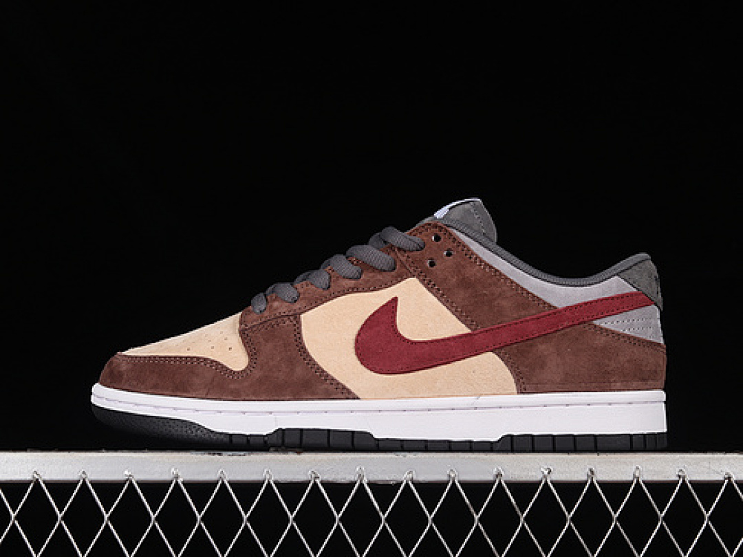 Unbranded [CV1026-053]-[OTOMO KATSUHIRO SB DUNK LOW STEAMBOY OST GREY/BROWN/RED]-[UNISEX:36-46], photo 1