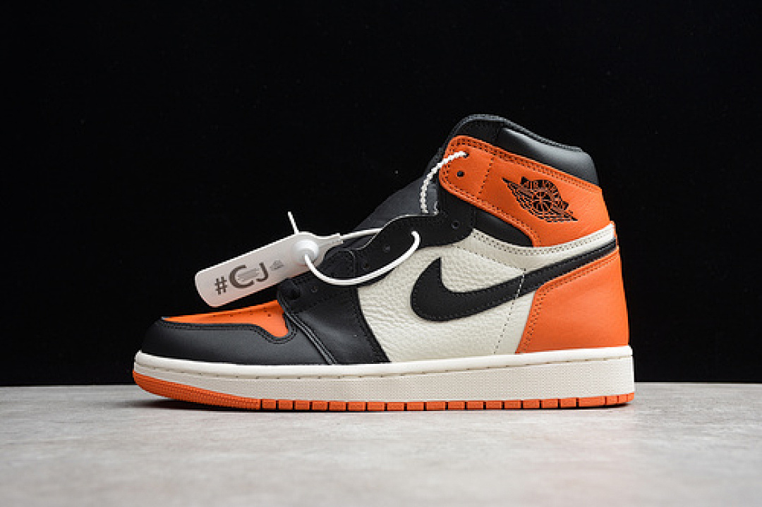 Jordan [555088-005]-[CJ AIR JORDAN 1 RETRO HIGH SHATTERED BACKBOARD BLACK/STARFISH]-[MAN:40-45], photo 1