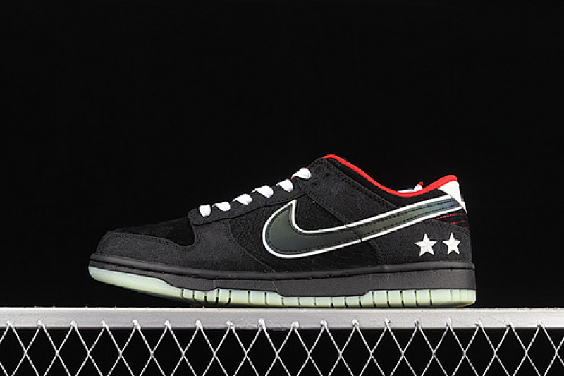Nike LEAGUE OF LEGENDS LPL X SB DUNK LOW BLACK/WHITE-BRIGHT CRIMSON · DO2327-011, photo 1
