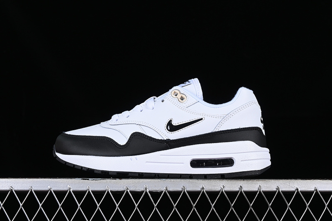 Unbranded [918354-100]-[AIR MAX 1 JW WHITE/BLACK]-[WOMAN:36-39]-[MAN:40-47.5], photo 1
