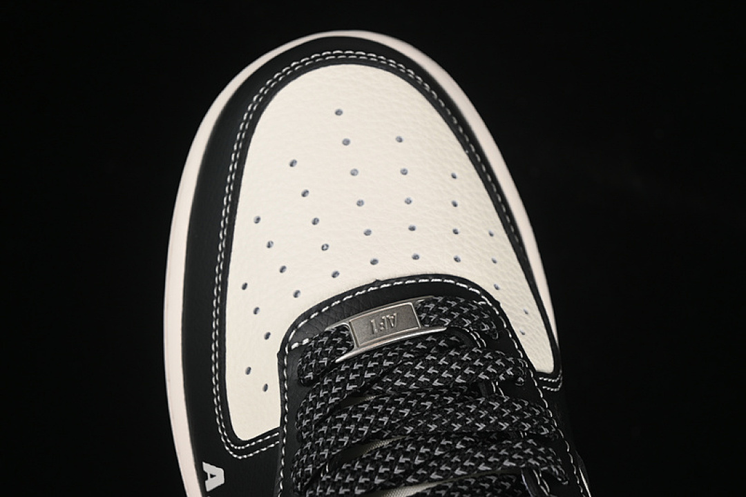 Nike [HH7518-053]-[AIR FORCE 1 07 LOW SUPREME WHITE/BLACK]-[WOMAN:36-39]-[MAN:40-45] - Image 10