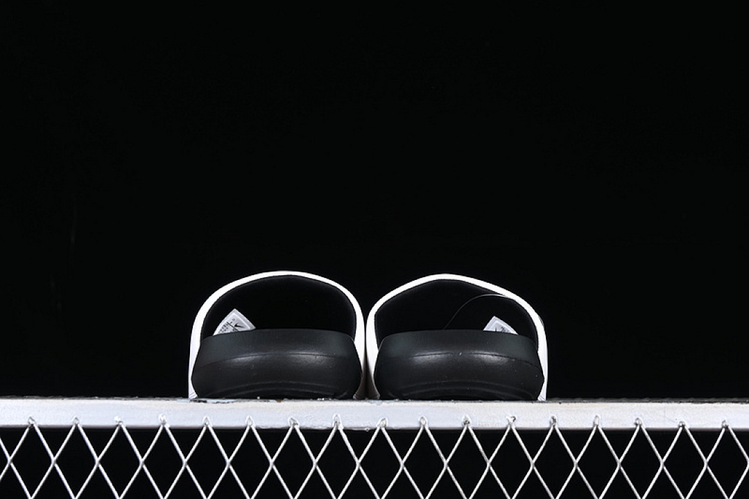 Nike [CN9675-005]-[VICTORI ONE SLIDE BLACK/BLACK/WHITE]-[WOMAN:36-39]-[MAN:40-45] - Image 8
