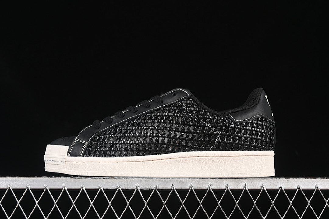 Neighborhood [IE8878]-[CLOT X NEIGHBORHOOD SUPERSTAR CARBON/CORE BLACK/WONDER WHITE]-[UNISEX:35-45], photo 1