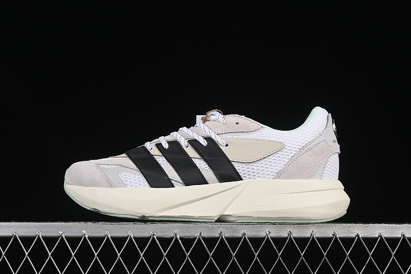 Off-White LIGHTBLAZE MER Off-White/CORE BLACK/FROST GREEN · JP8363, photo 1