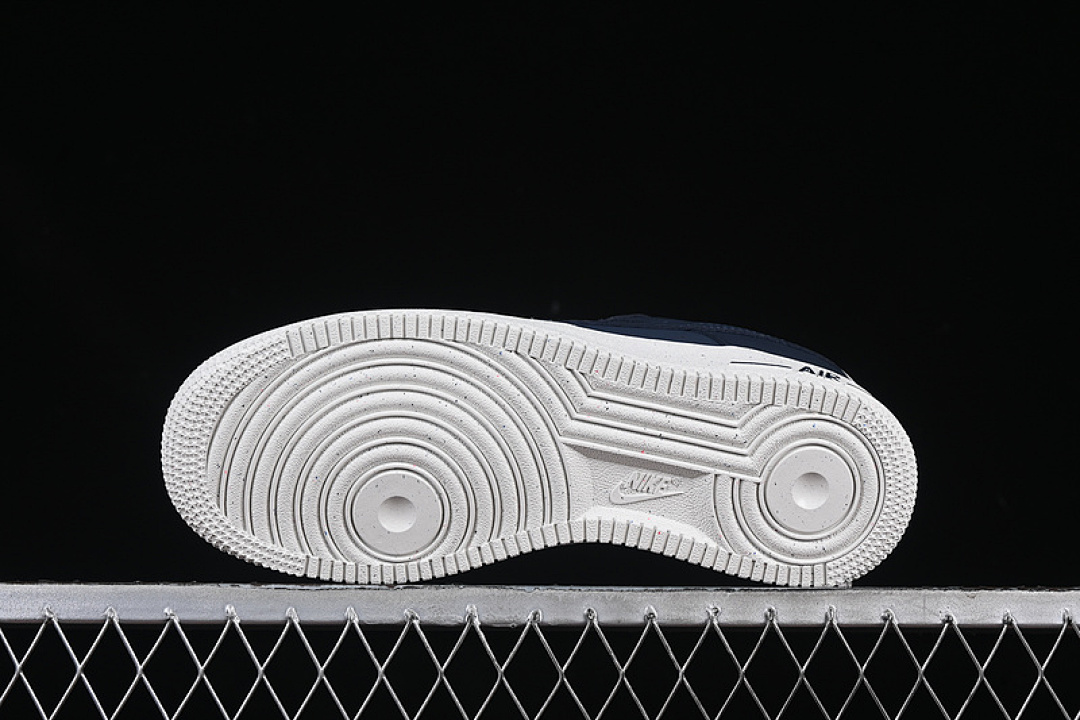 Nike [DZ2708-100]-[AIR FORCE 1 07 LOW LIGHT OREWOOD BROWN/OBSIDIAN/SAIL/SIREN RED]-[UNISEX:36-45] - Image 14
